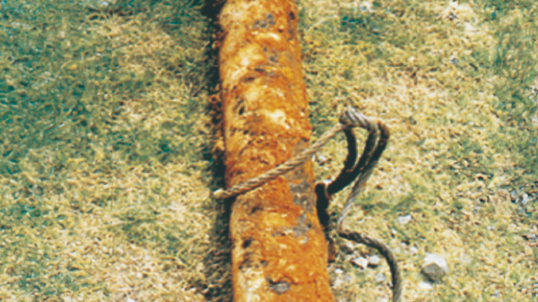 腐食した埋設ガス配管