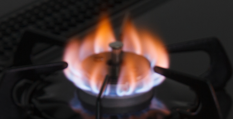 ガス火が赤い様子