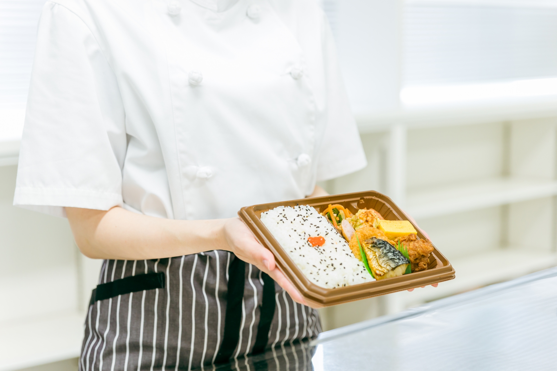 冷凍の宅配弁当・宅食サービスおすすめ4選！