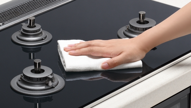 ごとくを外せばフラットなトッププレートはお手入れもかんたん