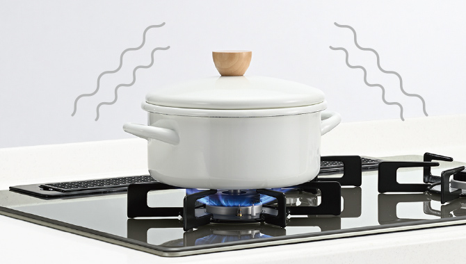 震度約4以上の揺れを感じたら自動消火。