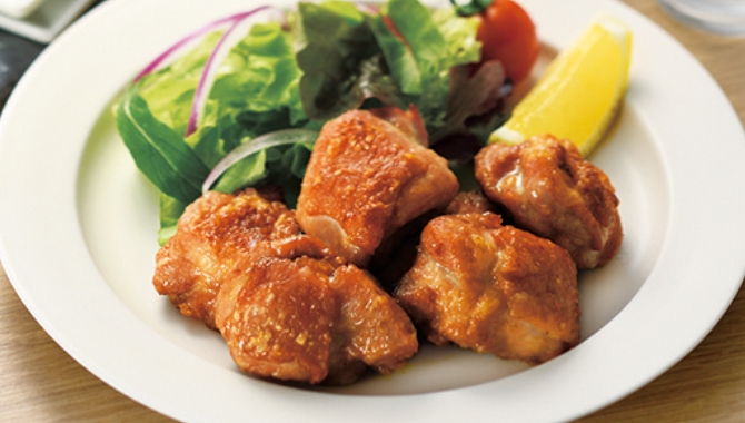 焼き魚、トースト、ヘルシーなノンフライ調理なども楽しめます。