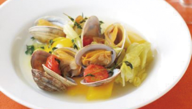 あさりと野菜のワイン煮