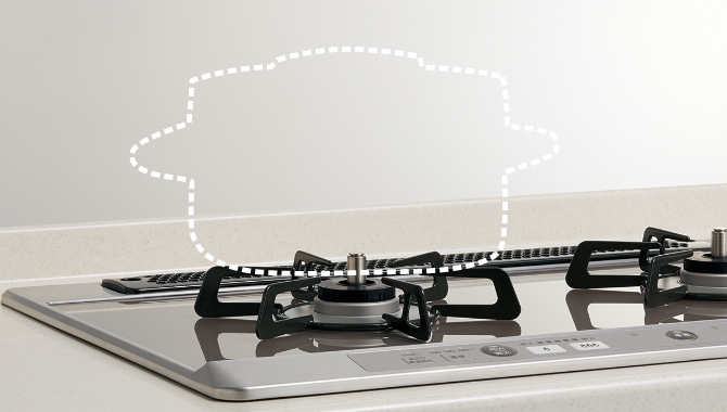 鍋のない状態では点火せず、ピピピッとお知らせ。