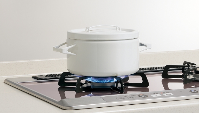 鍋を置けば点火できます。