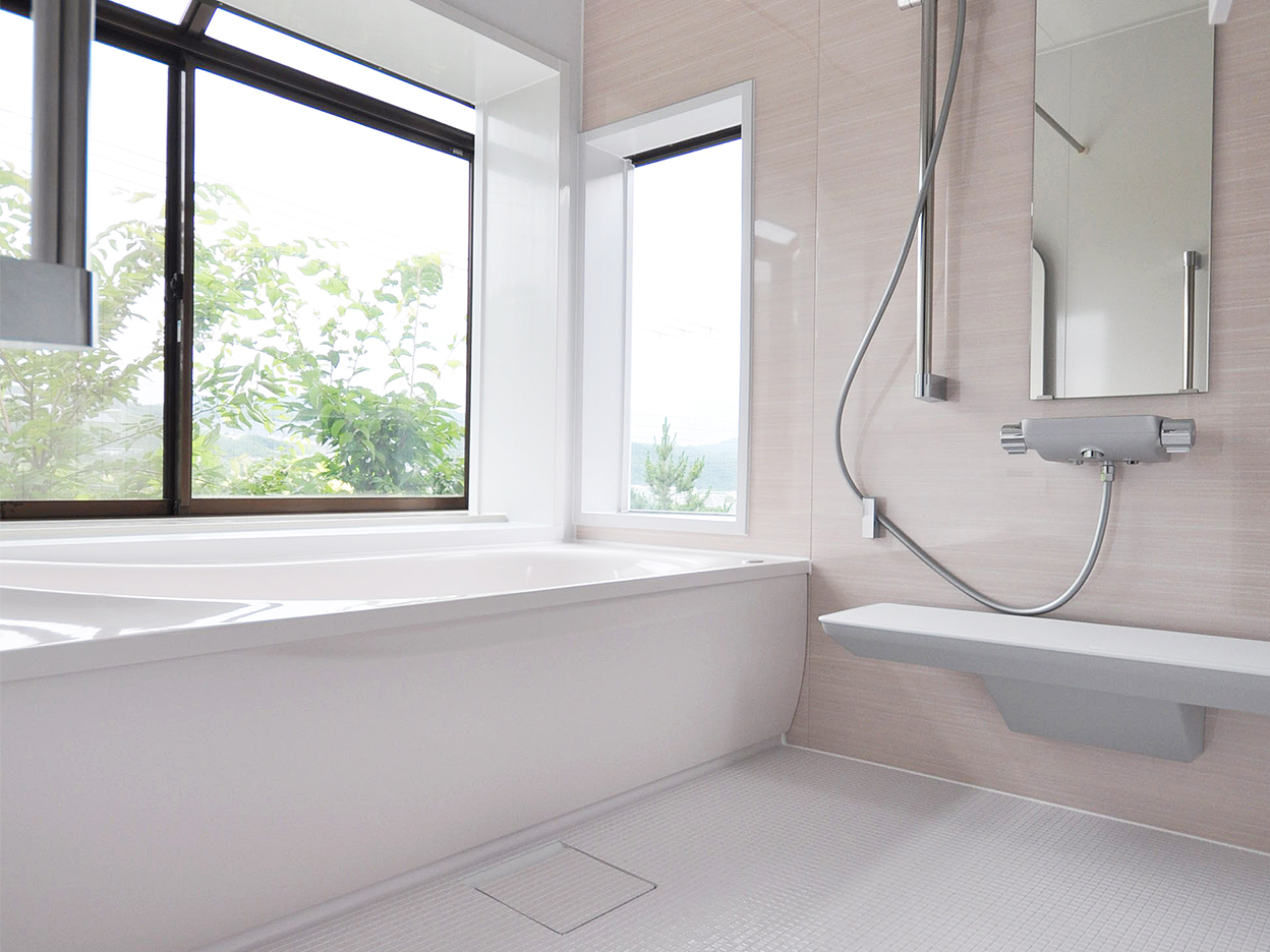 一年中快適なバスタイム、お手入れも楽になりました