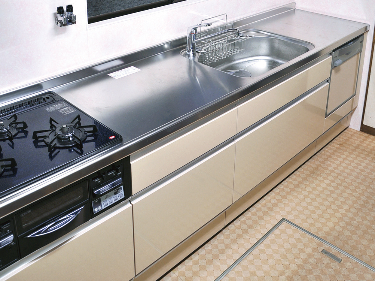 奥さまのためにキッチンを新たに