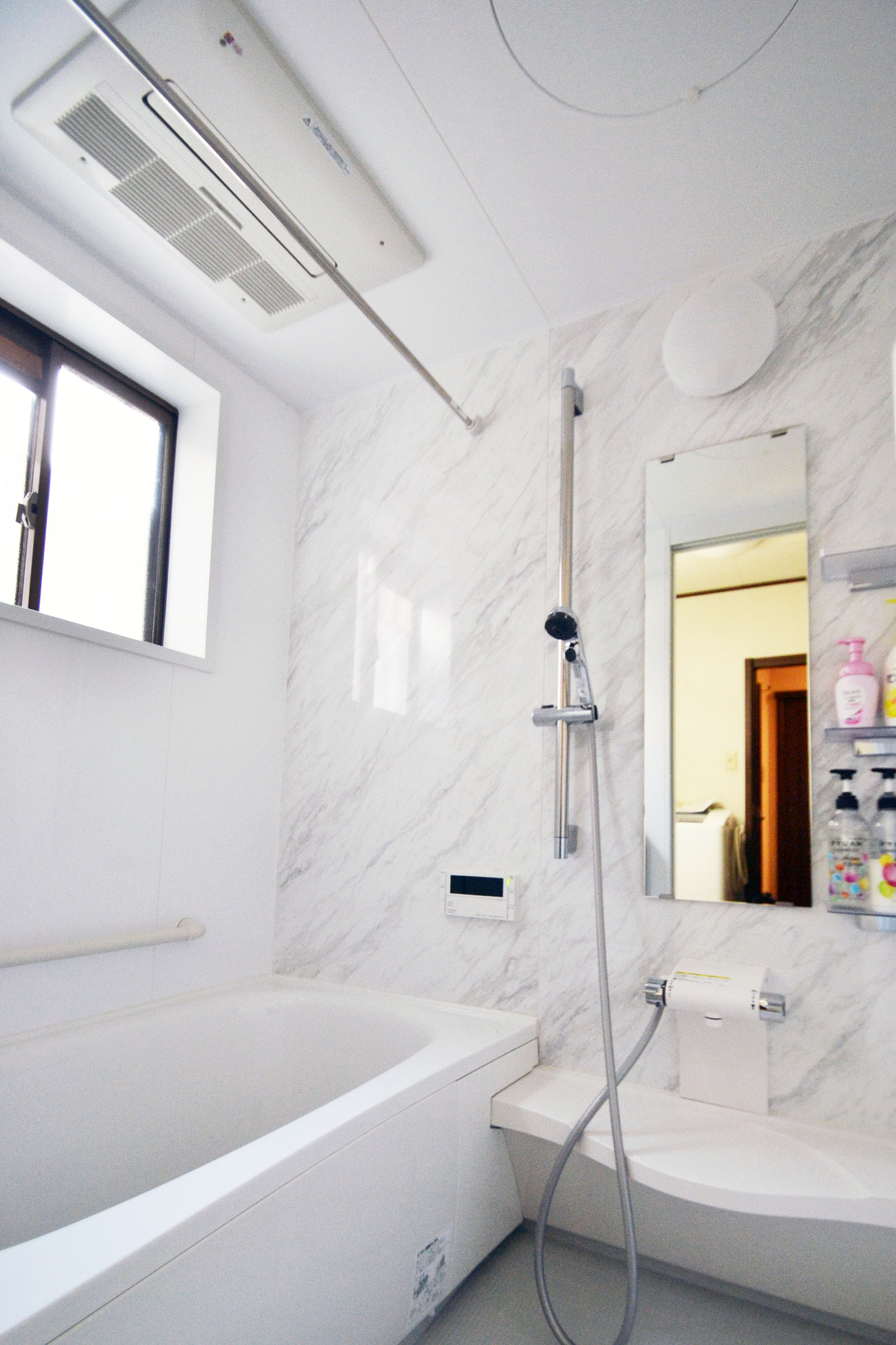 新しいバスルームに家族みんなが満足