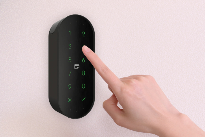 STEP3：予約日時にご来館ください